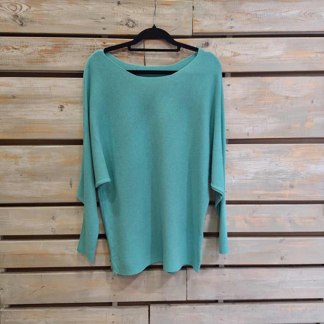 SWEATER MURCIÉLAGO-VERDE AGUA