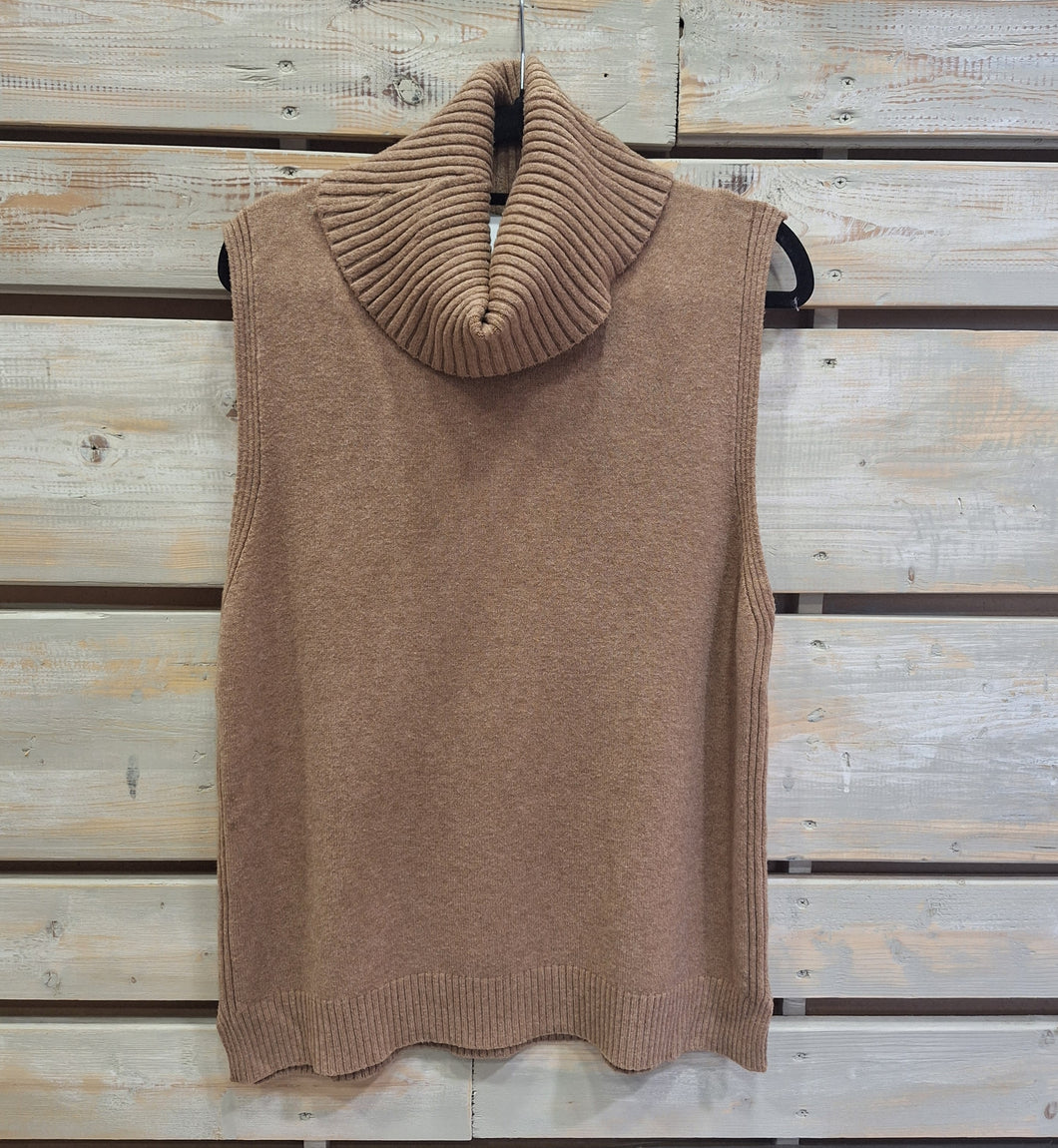 SWEATER CUELLO SIN MANGA- CAMEL