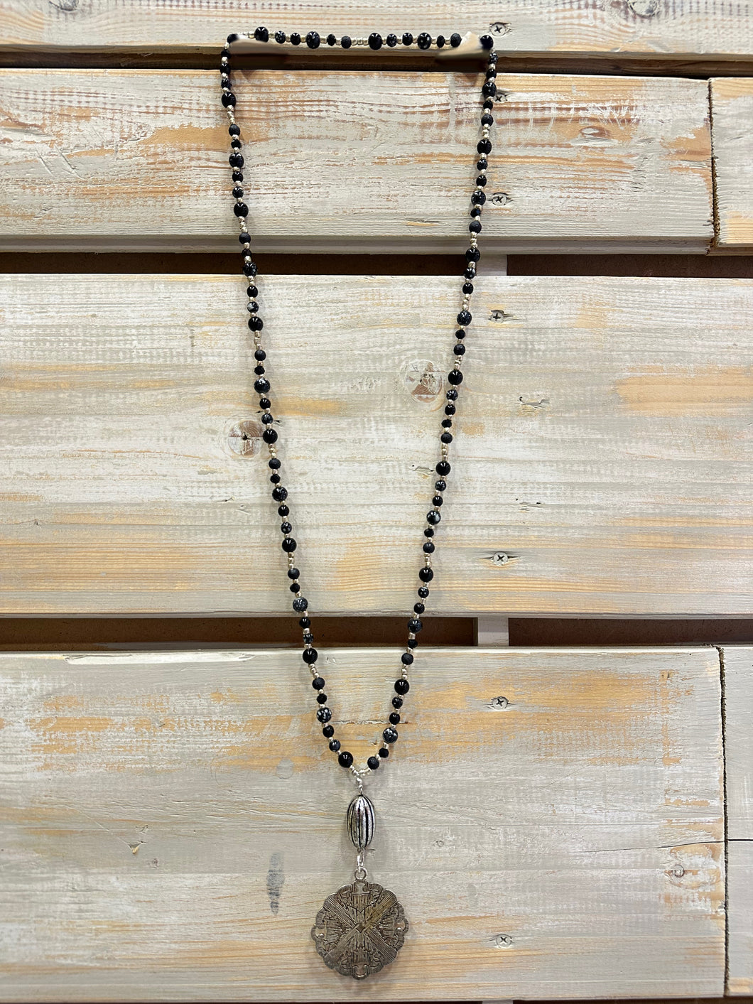 Collar Negro/Plateado
