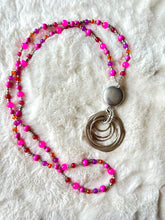 Cargar imagen en el visor de la galería, Collar Fucsia/Plateado
